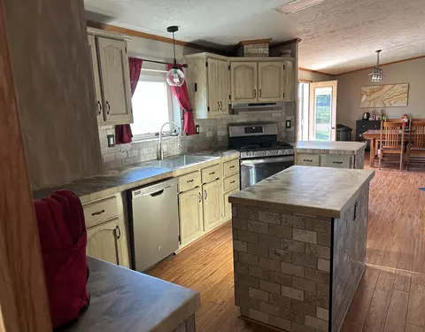 Kitchen - 33 Double Tree Rd, Riverton, WY 82501 photo 1 of 4