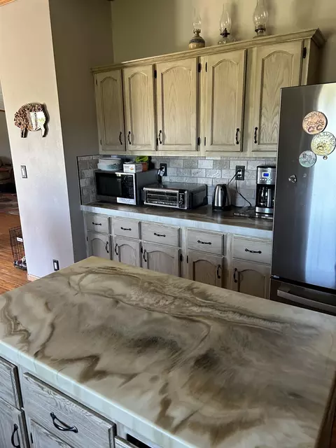 Kitchen - 33 Double Tree Rd, Riverton, WY 82501 photo 4 of 4