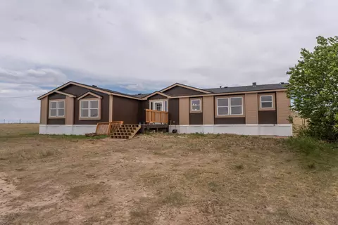 36 Rocky Rd, Douglas, WY 82633