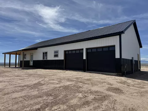 91 Skyline Dr, Riverton, WY 82501