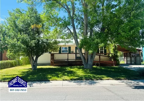 915 Black Blvd, Lander, WY 82520