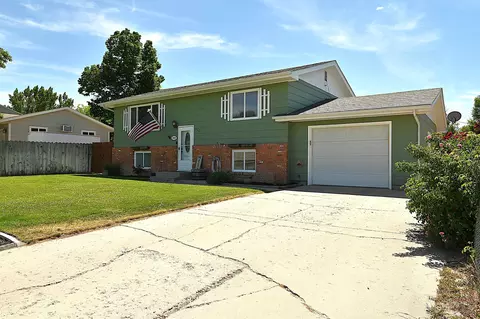 1808 Bower Ave, Worland, WY 82401