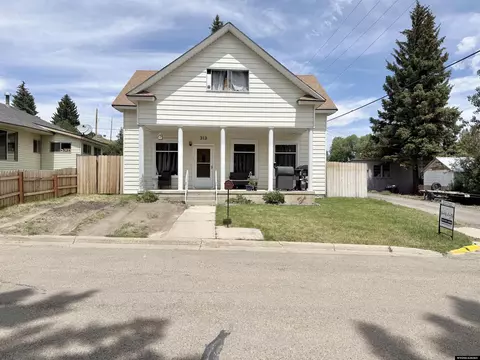 313 Agate St, Kemmerer, WY 83101