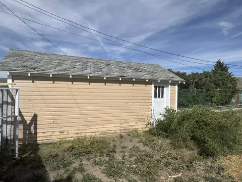 Exterior - 309 Ruby St, Kemmerer, WY 83101 photo 3 of 3