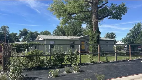 151 Fremont St, Thermopolis, WY 82443