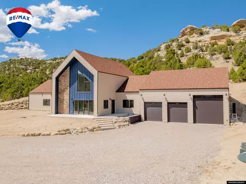 42 Owl Canyon Rd, Lander, WY 82520