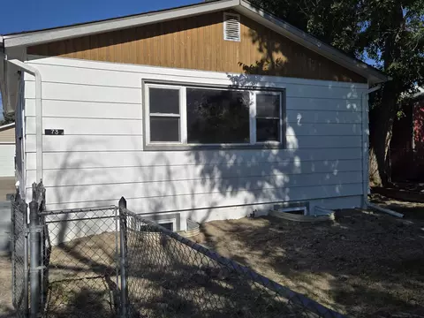 73 N 5 Th St, Mills, WY 82604