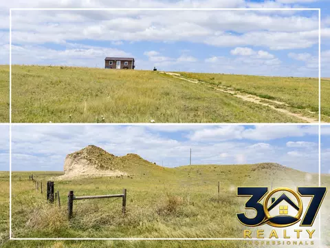 10012 Oregon Trl, Fort Laramie, WY 82212