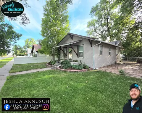 160 Reid Ave, Lingle, WY 82223