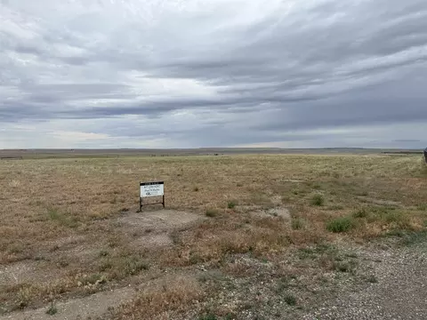 0002 Fullspeed Cir, Casper, WY 82601
