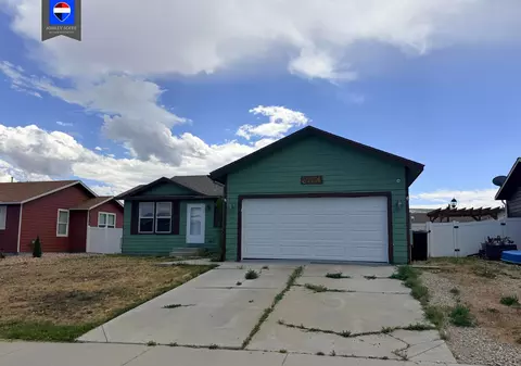 6443 Little Moon Trl, Casper, WY 82604