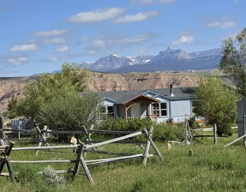 183 Bald Mountain Rd, Dubois, WY 82513
