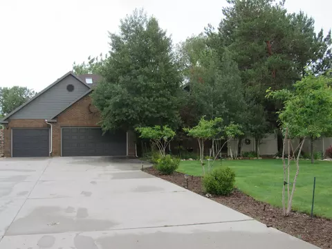 163 Sunflower St, Casper, WY 82604