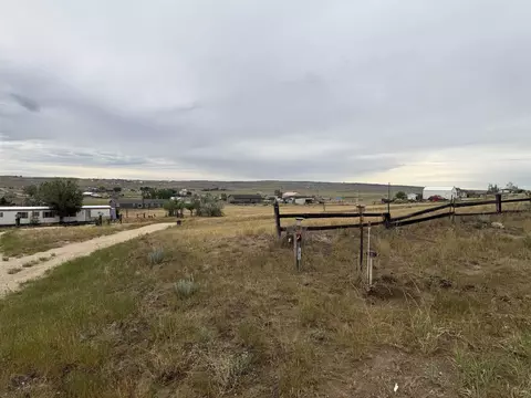 8250 Geary Dome Rd, Evansville, WY 82636