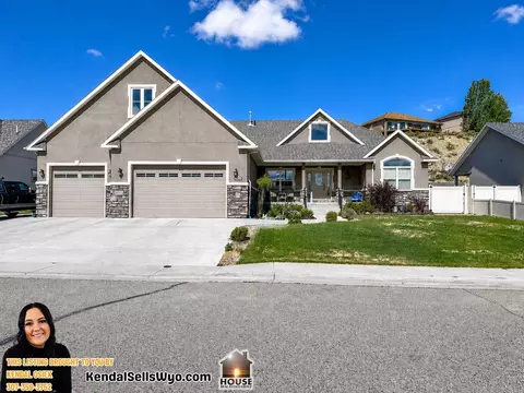 2325 Alexandra Cir, Green River, WY 82935