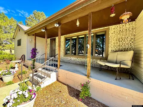 762 Missouri Valley Rd, Riverton, WY 82501