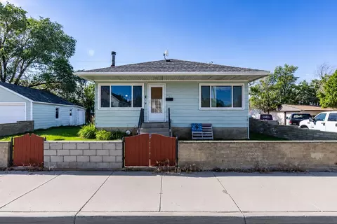 1302 Clark St, Rock Springs, WY 82901