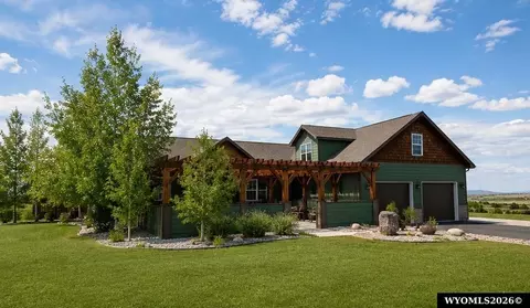 95 Spur W, Mountain View, WY 82939
