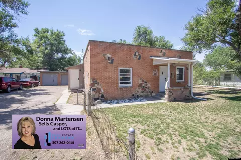 123 Midwest Ave, Mills, WY 82644