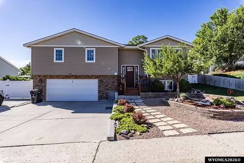 1800 California Dr, Green River, WY 82935