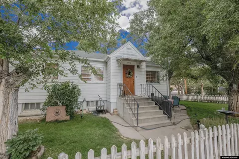 906 Ruby Pl, Rock Springs, WY 82901