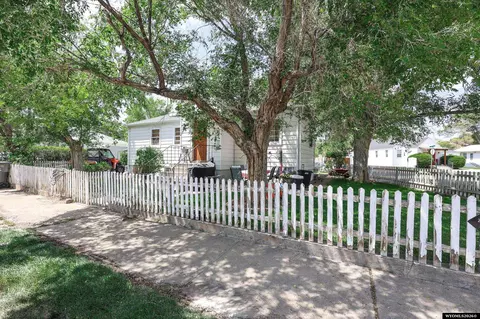 906 Ruby Pl, Rock Springs, WY 82901