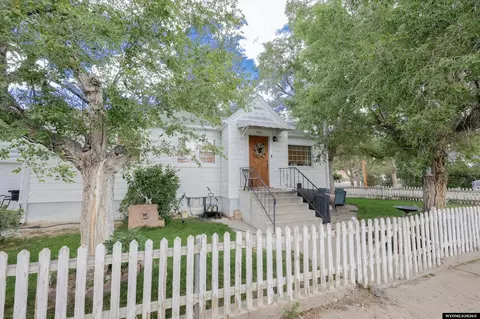 906 Ruby Pl, Rock Springs, WY 82901