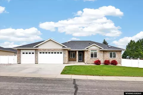 1406 Yorkshire, Casper, WY 82609