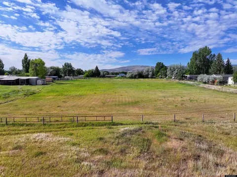 000 Johnson St, Lander, WY 82520 photo 11