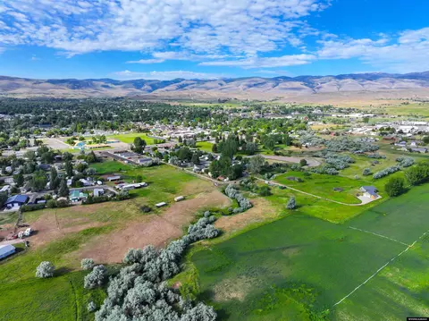 000 Johnson St, Lander, WY 82520 photo 7