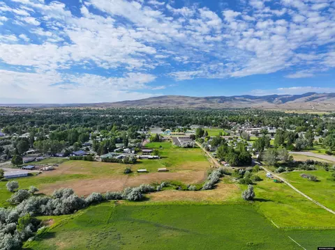 000 Johnson St, Lander, WY 82520 photo 8