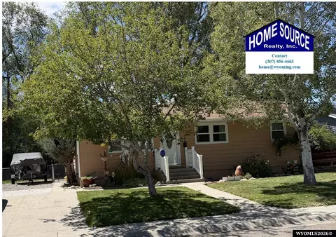 1020 Westwood Dr, Riverton, WY 82501