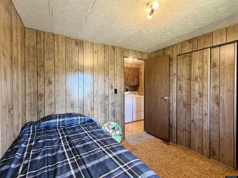 Bedroom - 120 E Highway 70, Baggs, WY 82321 photo 5 of 7