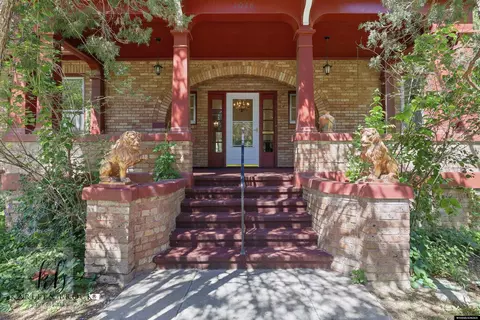 1016 S Center St, Casper, WY 82601