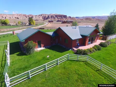 4 Table Mountain Rd, Dubois, WY 82513