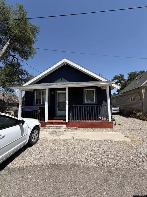 204 Mead St, Rock Springs, WY 82901