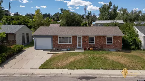 2730 Knollwood Dr, Casper, WY 82604