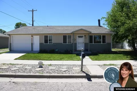 1055 Pine St, Wheatland, WY 82201