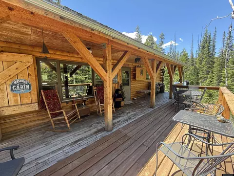 3 Black Bear Dr, Elk Mountain, WY 82324