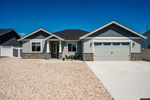 1275 Oxbow Dr, Sheridan, WY 82801