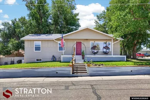 179 2nd St, Evansville, WY 82636