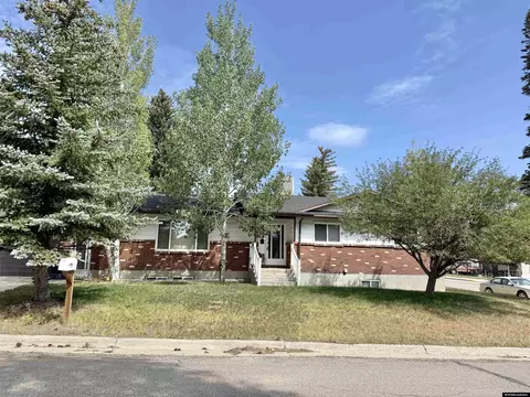 301 Quartz St, Kemmerer, WY 83101