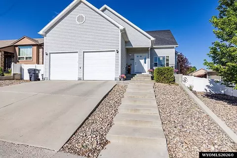1206 Hailee Dr, Rock Springs, WY 82901