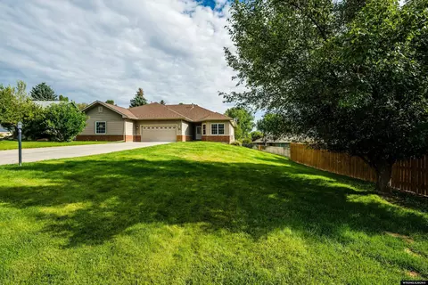 600 Comanche Ln, Buffalo, WY 82834