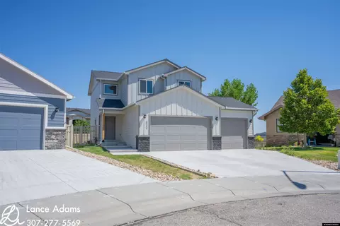 Exterior - 832 Cheney Loop, Casper, WY 82609 photo 5 of 5