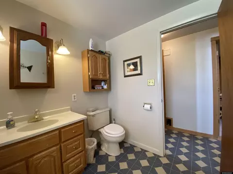 Bath - 5 Boulder Loop, Lander, WY 82520 photo 3 of 3