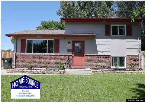 612 Northview Dr, Riverton, WY 82501