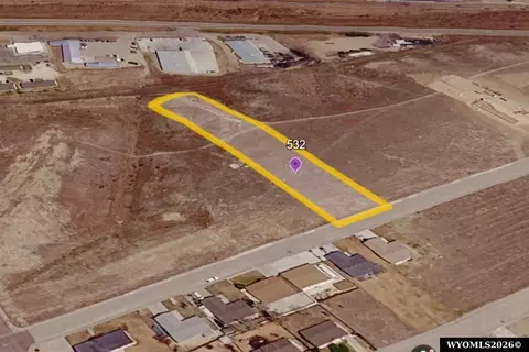 532 Emigrant Dr, Glenrock, WY 82637
