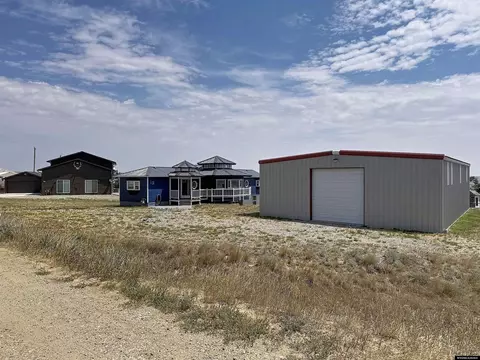 15 Ridge Rd, Buffalo, WY 82834