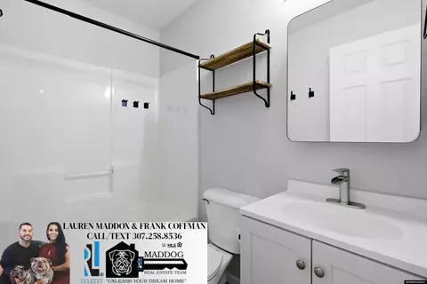 Bath - 3463 Applegate Dr, Casper, WY 82604 photo 3 of 3